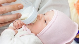 Молочная кухня может обеспечить полноценное питание для  детей в возрасте до трех лет